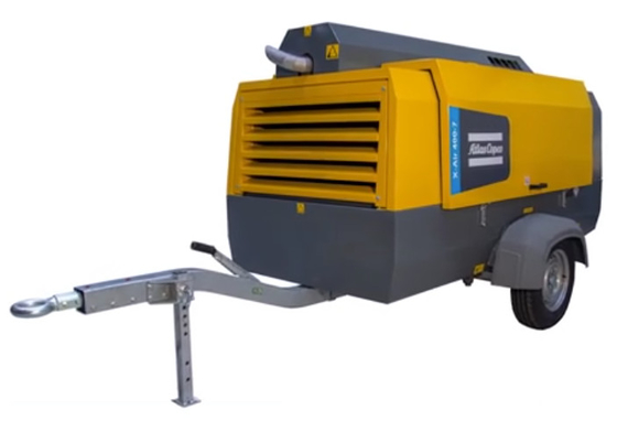 Kontroluj kompresję powietrza za pomocą przenośnego sprężarki X-AIR 400-7